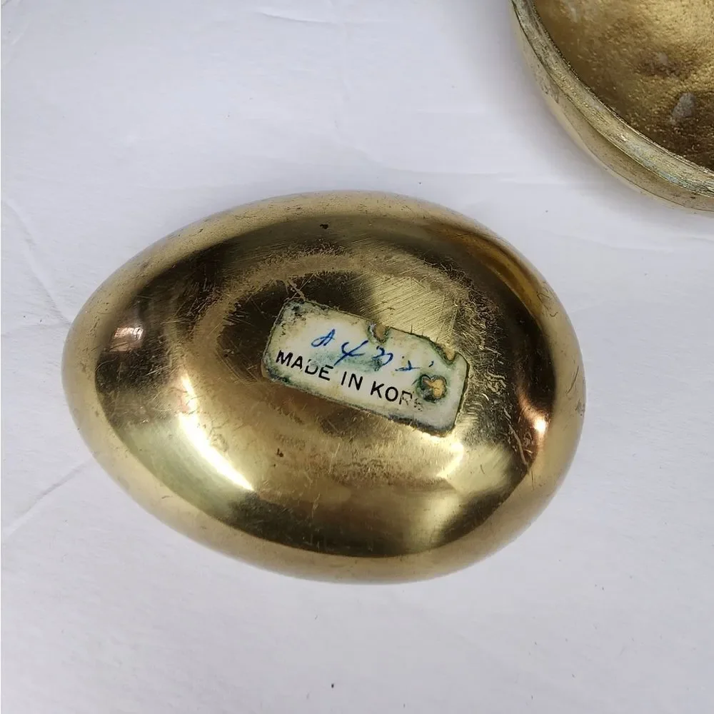 Vintage Brass Pelican Egg trinket box Accessories Midcentury modern Hollywood RE